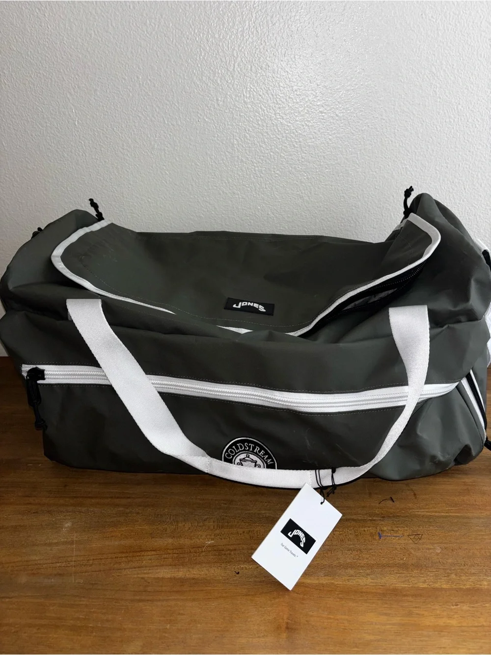 NWOT Jones FC Weekender Duffle Golf Bag New With Tag Green